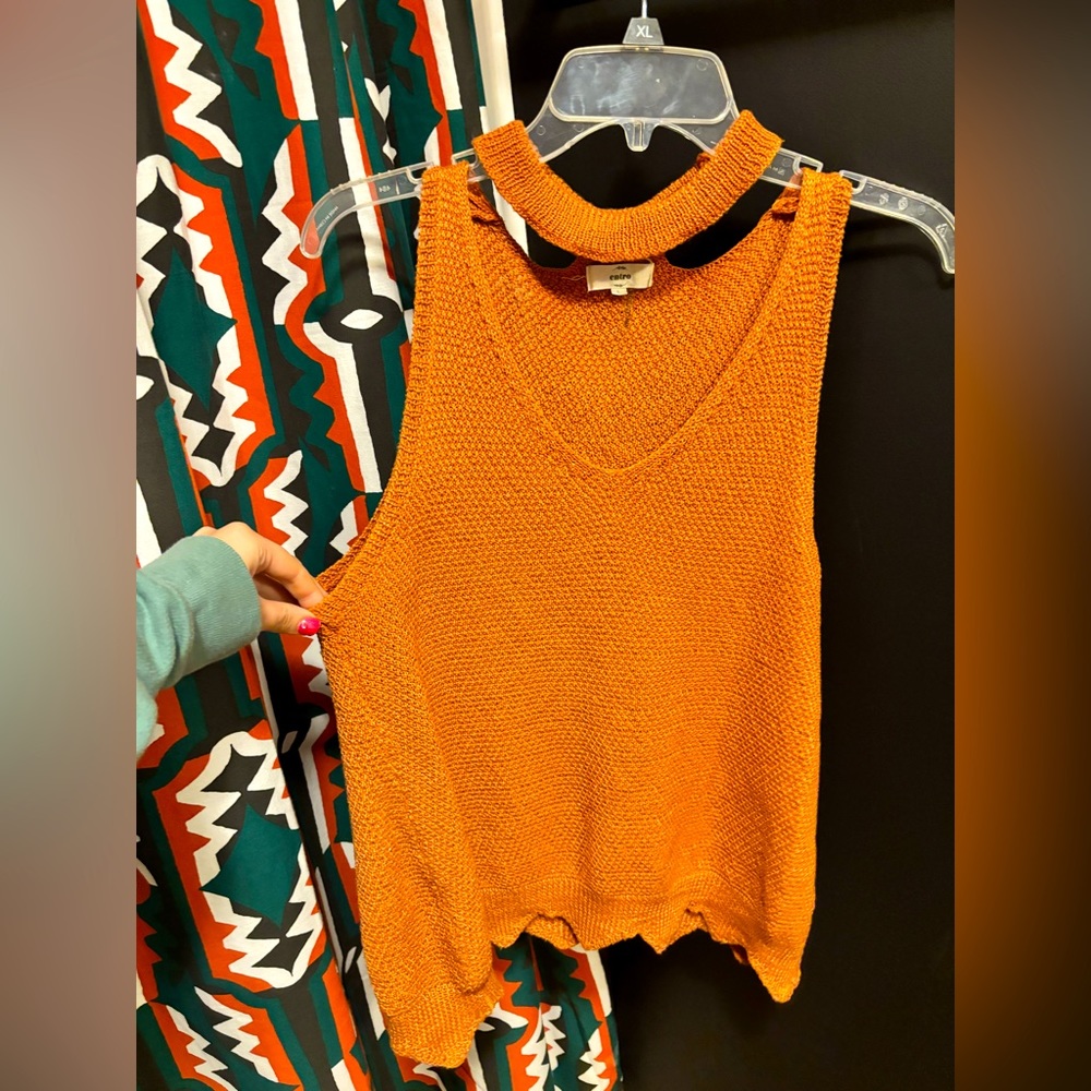 Entro sweater tank
